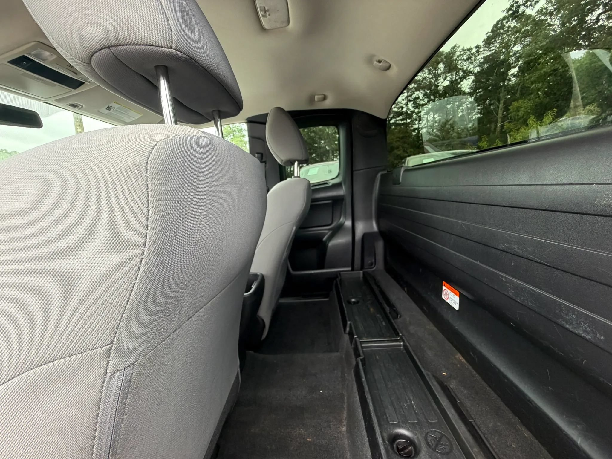 Used 2016 Toyota Tacoma SR RWD image 16