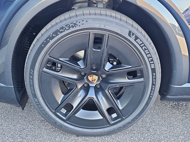 New 2026 Porsche Cayenne Electric AWD/4WD image 11