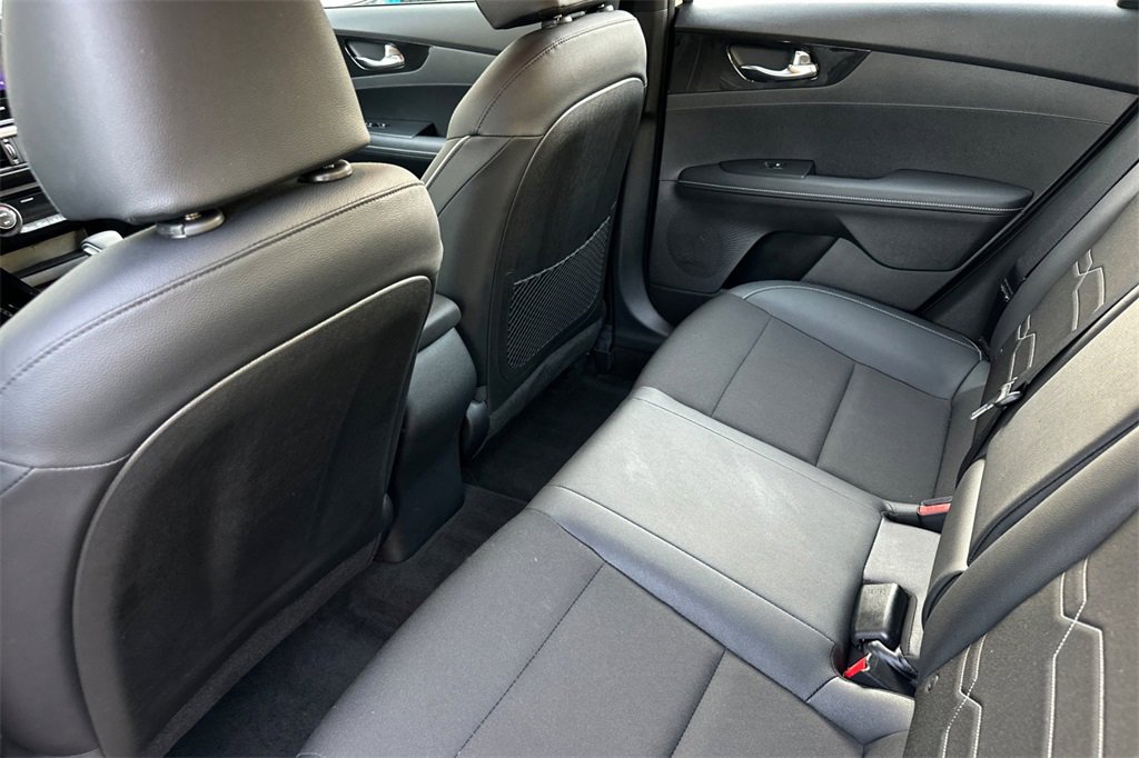 Used 2023 Kia Forte GT-Line image 13