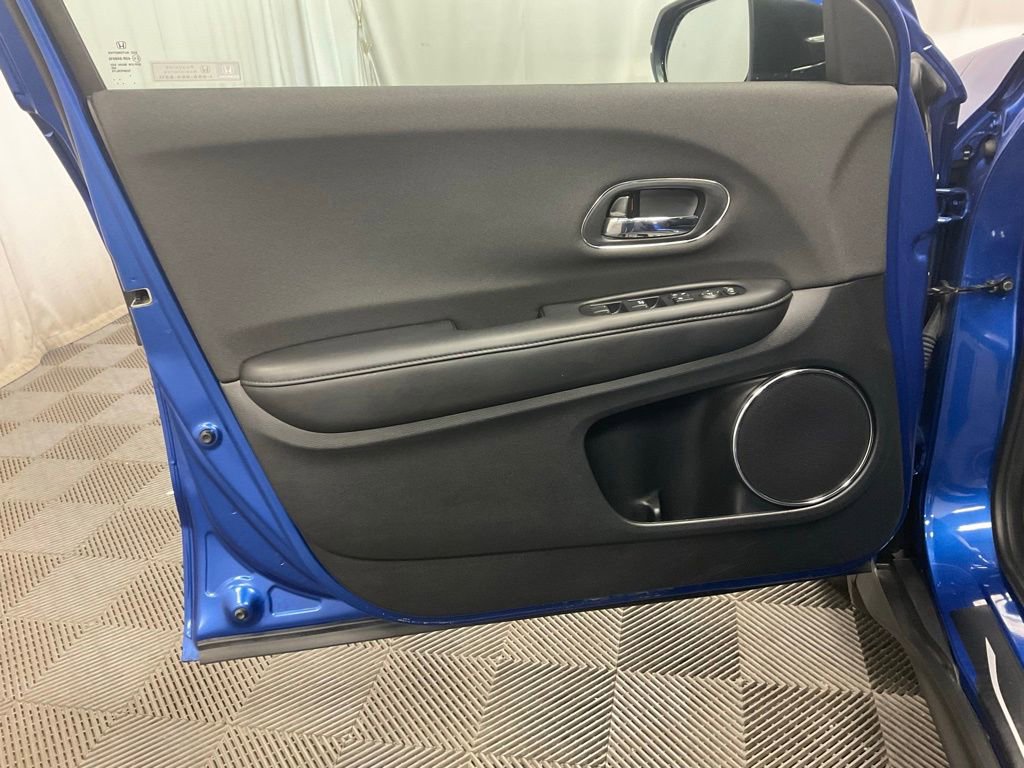 Used 2022 Honda HR-V EX image 10