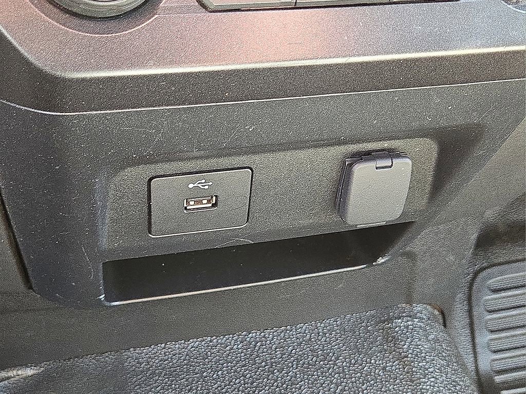 Used 2021 Ford F350 XL w/ Power Equipment Group image 28