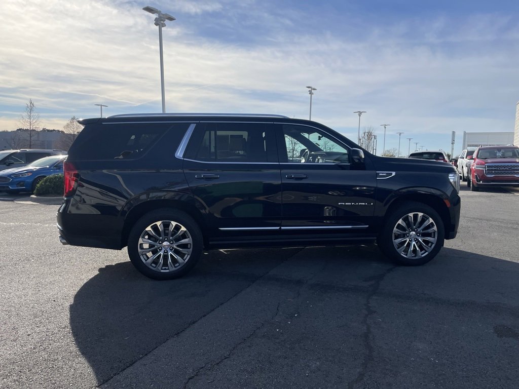 Used 2021 GMC Yukon Denali w/ Denali Ultimate Package image 9