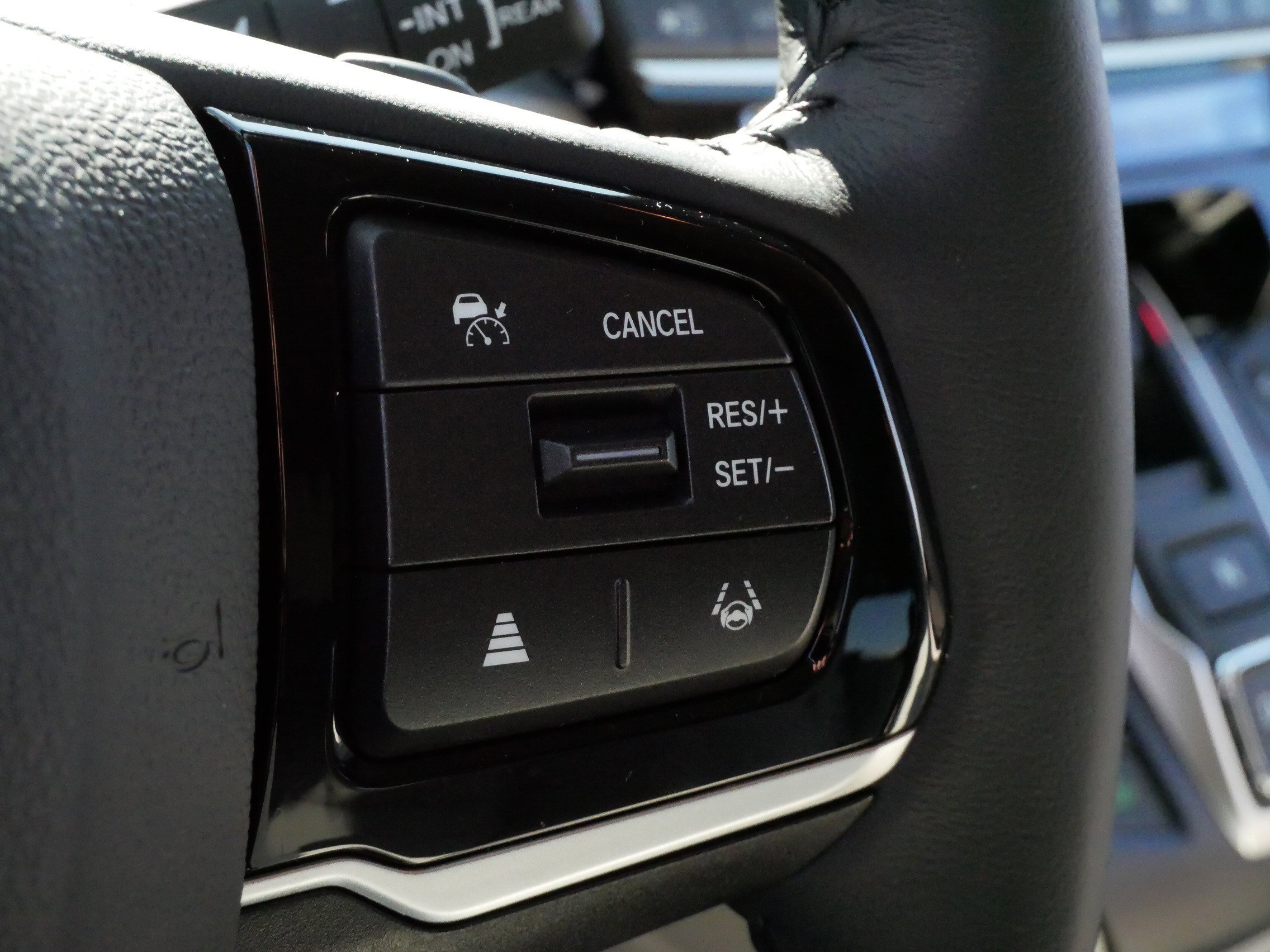 Certified 2026 Honda Odyssey Touring image 25