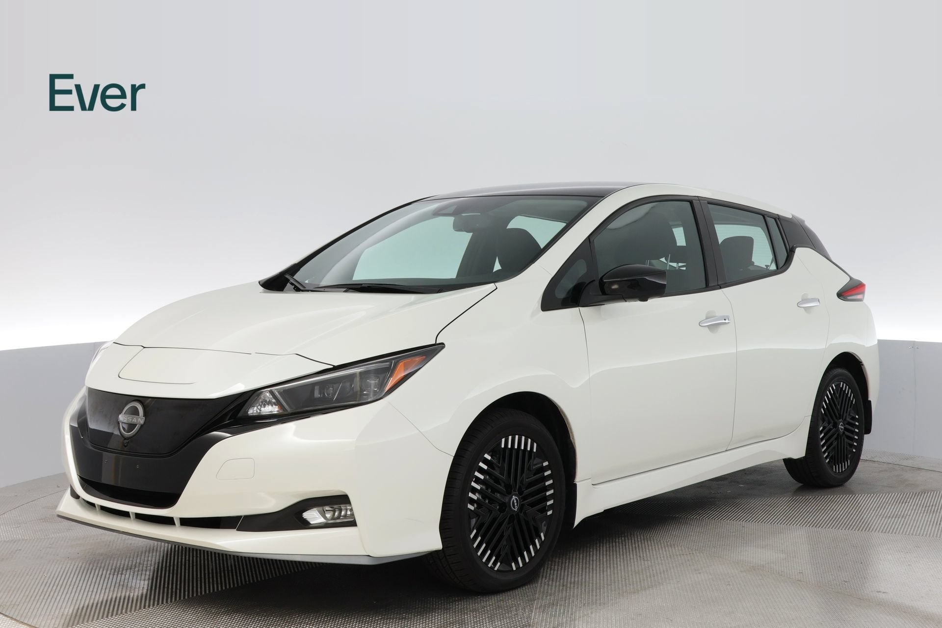 Used 2024 Nissan Leaf SV Plus FWD image 2