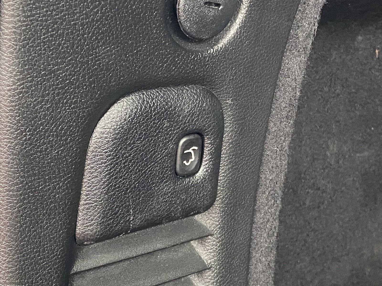 Used 2021 Dodge Durango R/T w/ Blacktop Package image 18