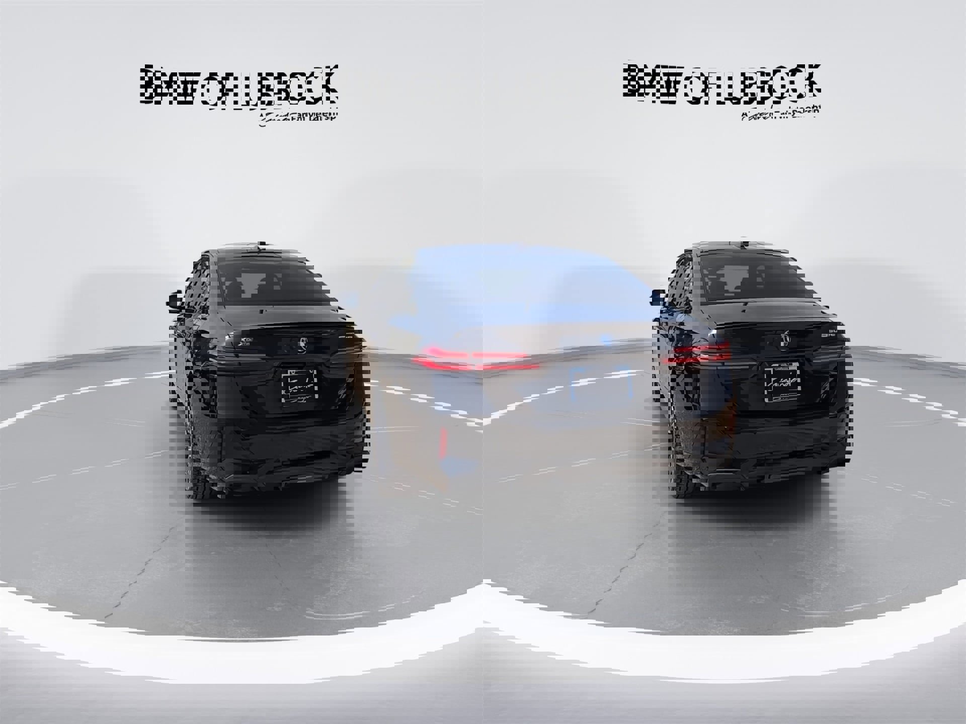 Used 2026 BMW 550e xDrive image 7