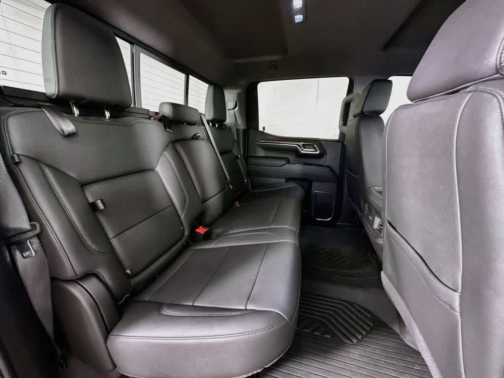 Used 2024 Chevrolet Silverado 1500 LT Trail Boss w/ Convenience Package II AWD/4WD image 32