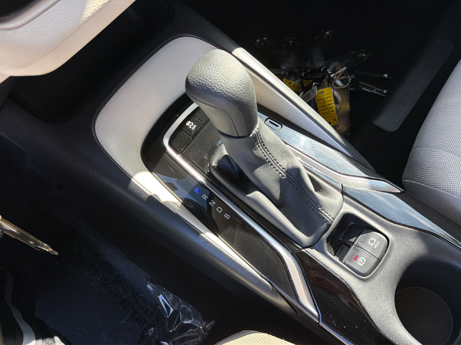 Used 2022 Toyota Corolla LE FWD image 26