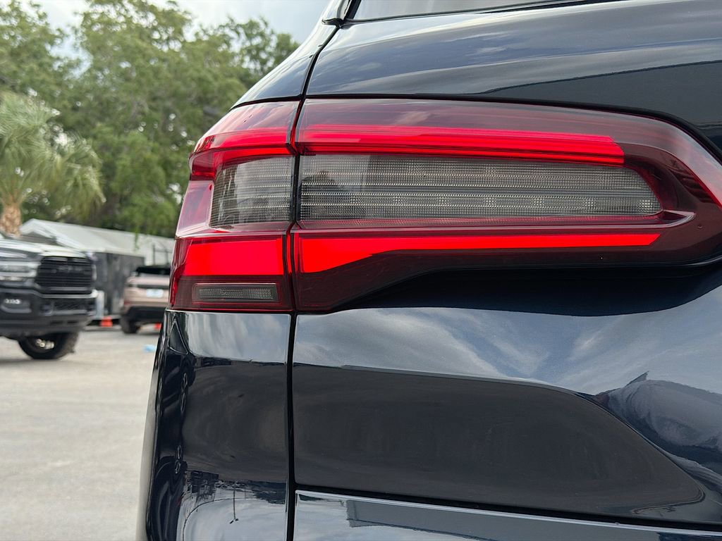 Used 2022 BMW X5 sDrive40i w/ M Sport Package RWD image 10