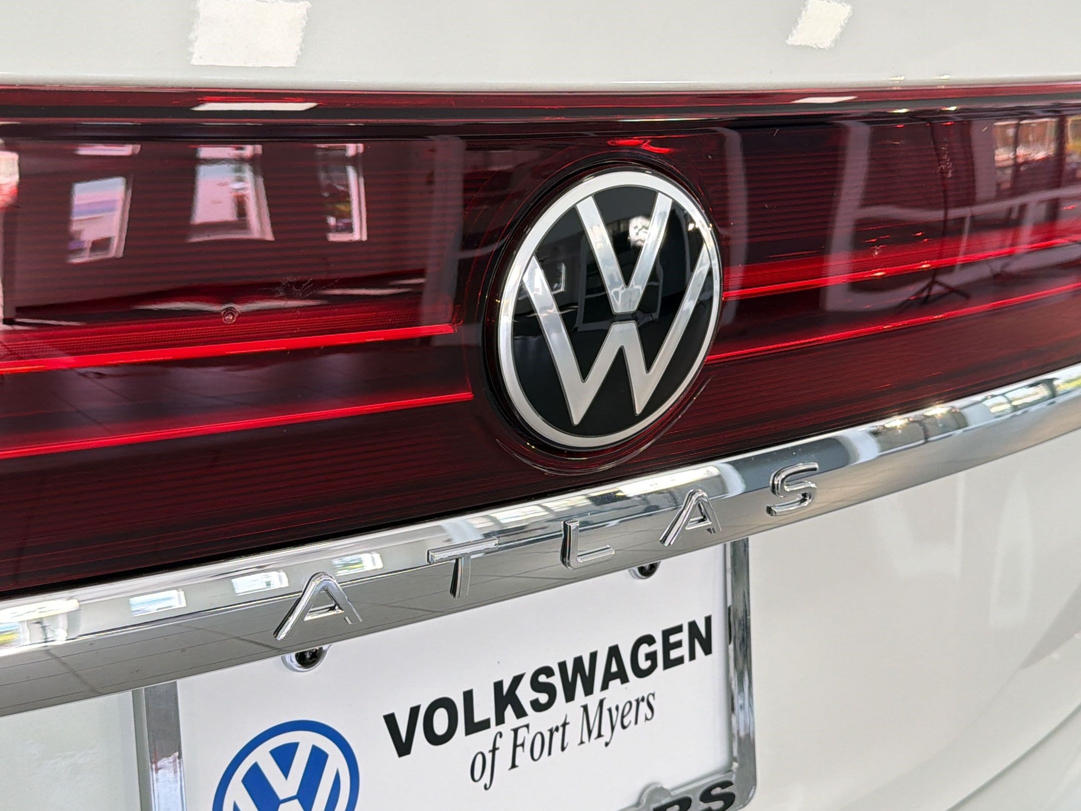 New 2026 Volkswagen Atlas SE FWD image 36