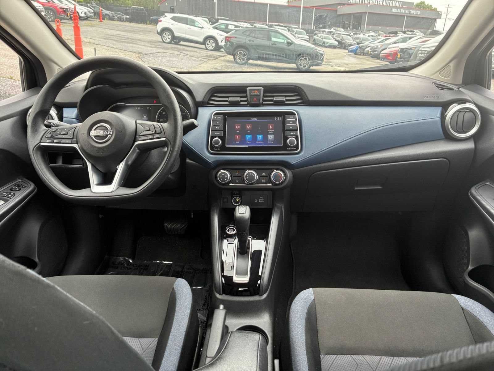 Used 2025 Nissan Versa SV FWD image 28