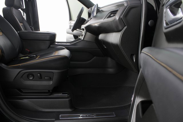 Used 2023 GMC Yukon AT4 w/ Technology Package image 26