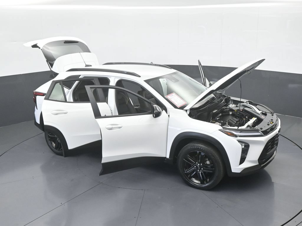 Used 2025 Chevrolet Trax ACTIV FWD image 68