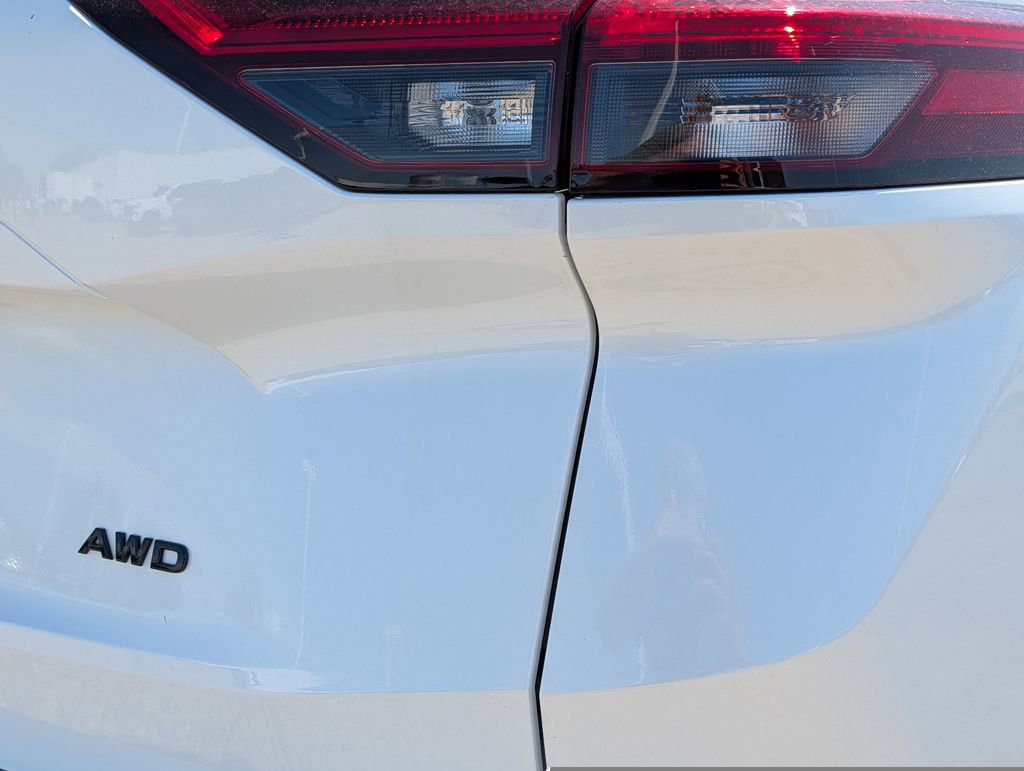 New 2026 Nissan Rogue SV AWD/4WD image 17