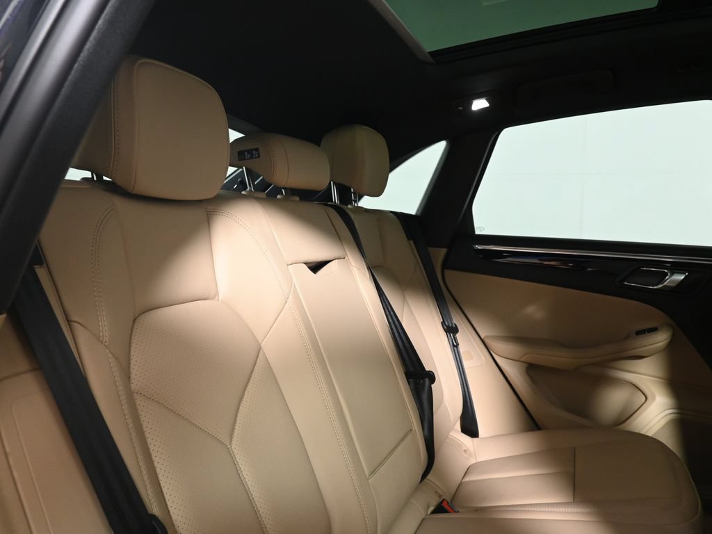 New 2026 Porsche Macan AWD/4WD image 41