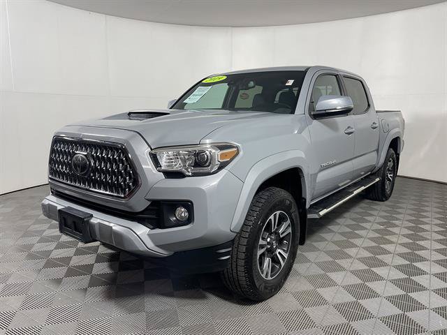 Used 2019 Toyota Tacoma TRD Sport w/ Technology Package AWD/4WD image 3