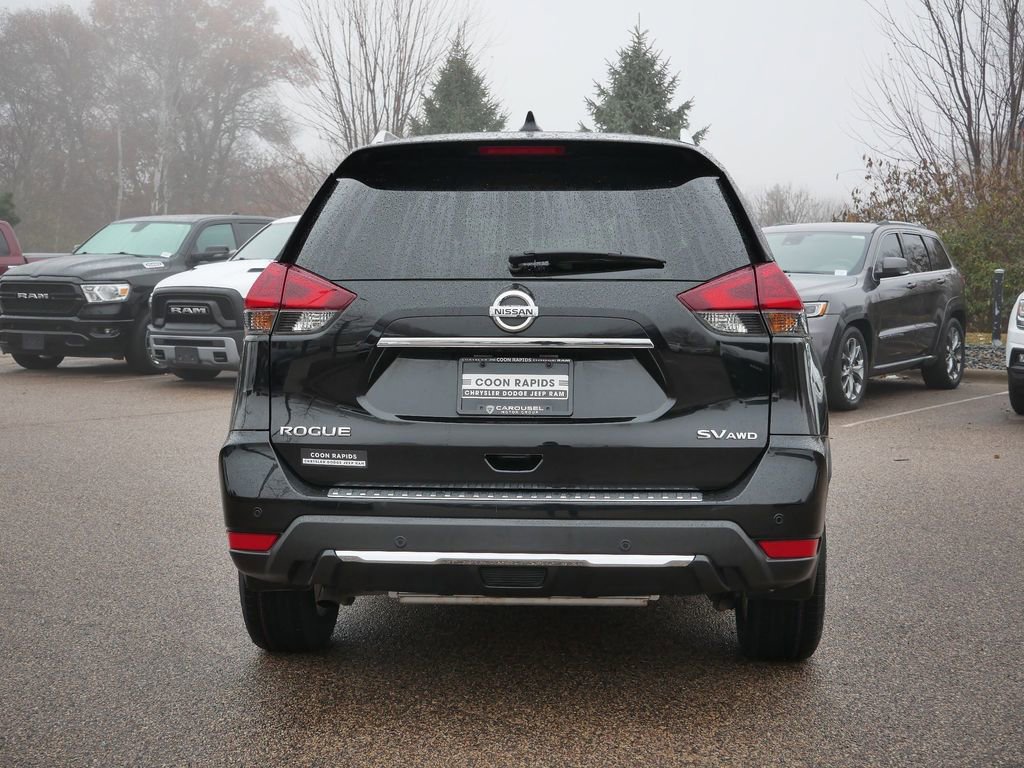 Used 2020 Nissan Rogue SV image 40