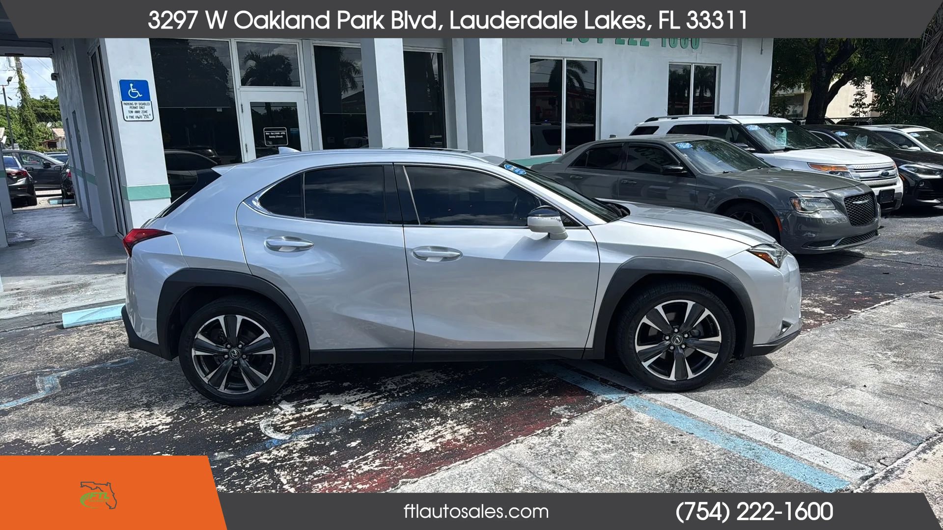 Used 2019 Lexus UX 200 w/ Premium Package FWD image 11