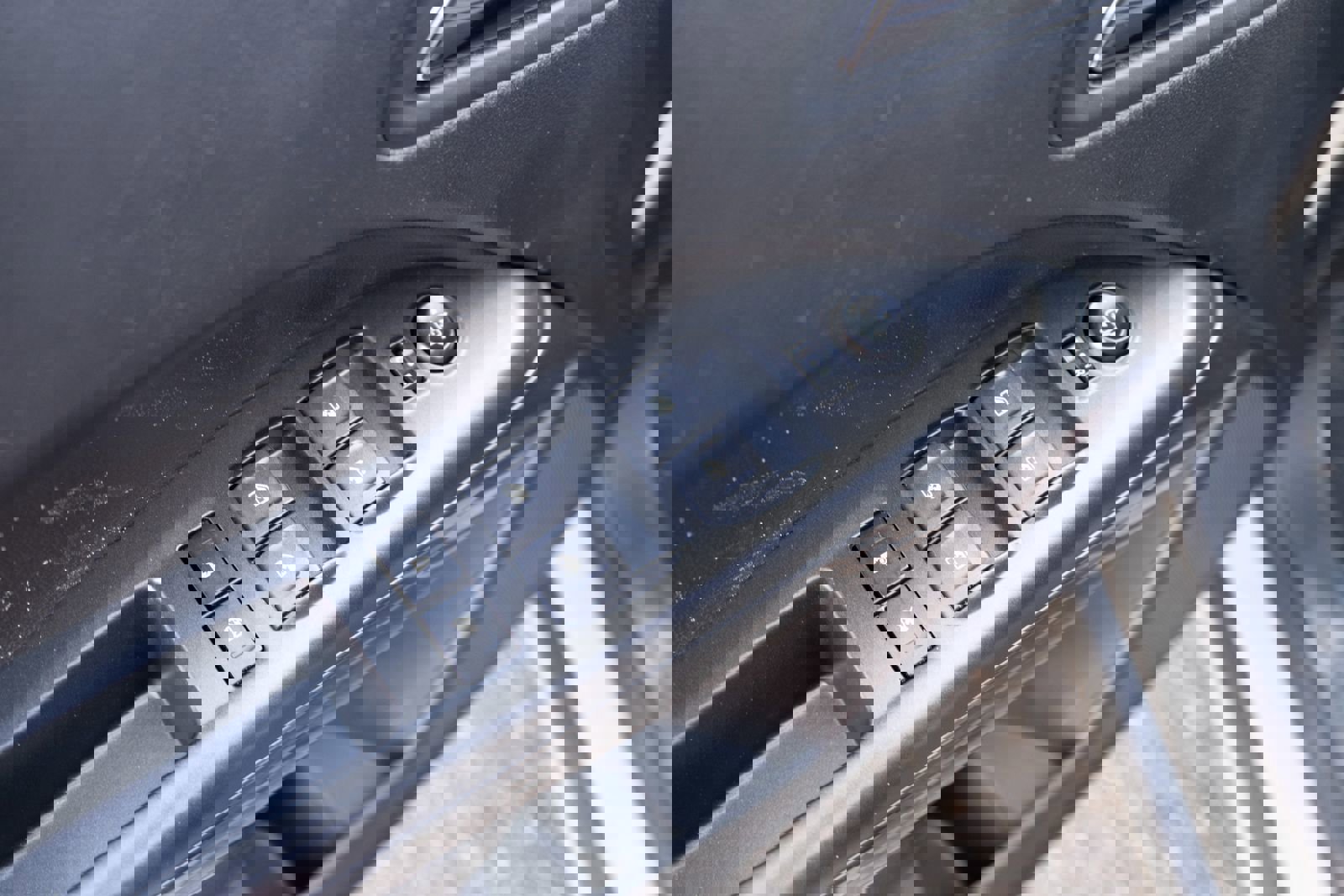 Used 2021 GMC Canyon AT4 image 14