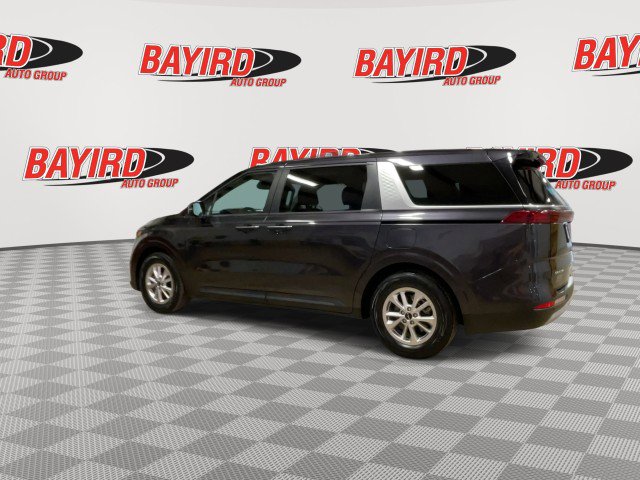 Used 2023 Kia Carnival LX image 6