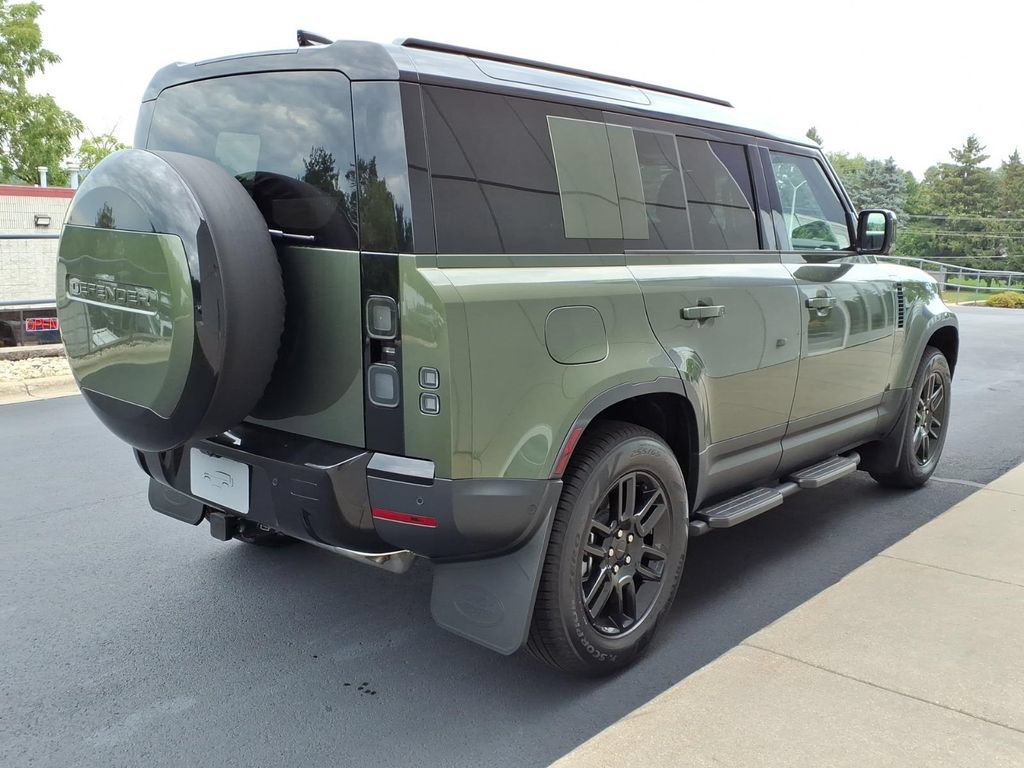 New 2026 Land Rover Defender 110 S AWD/4WD image 5