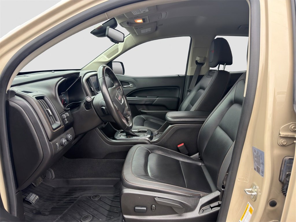 Used 2022 GMC Canyon AT4 image 9