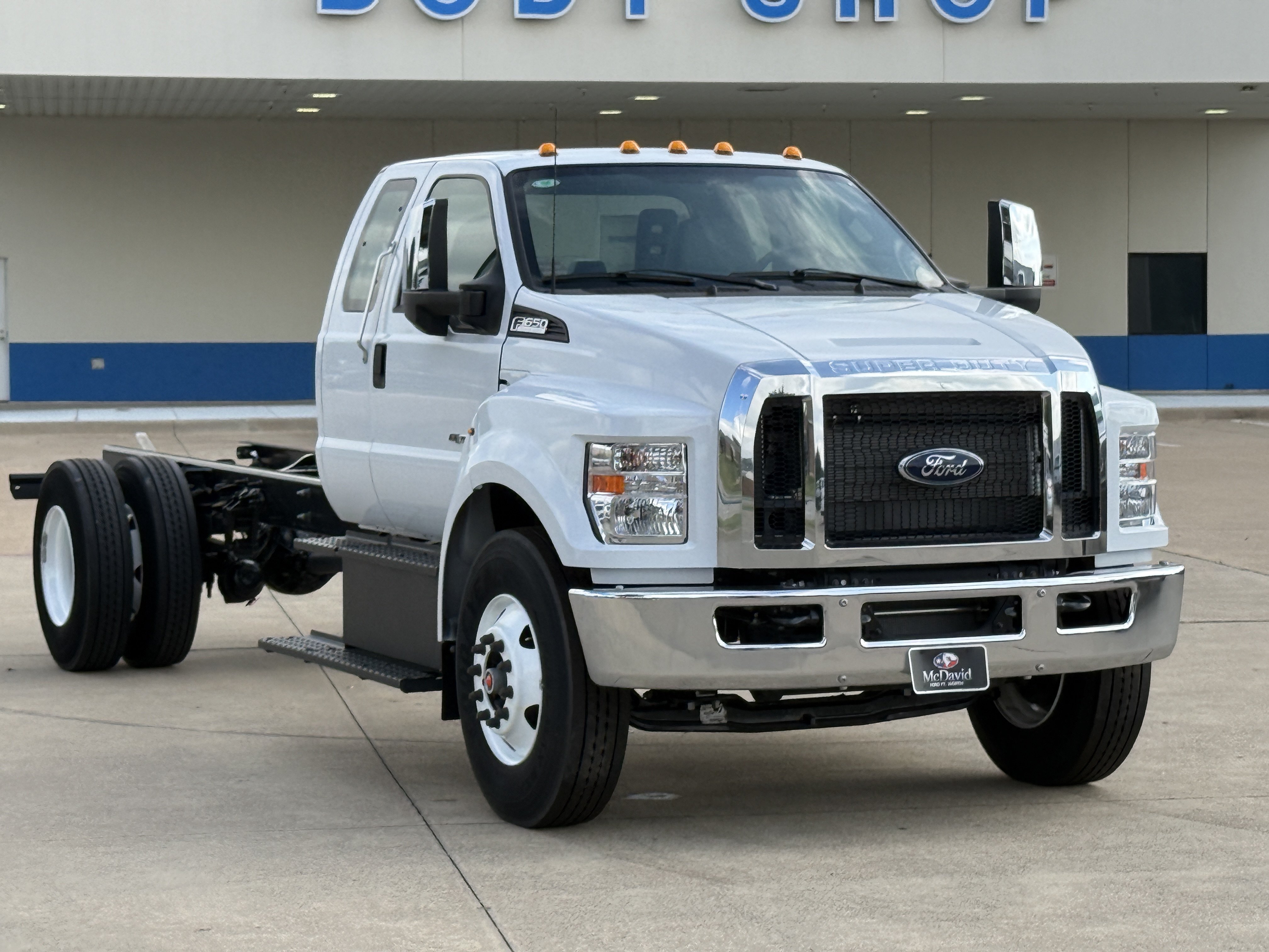 New 2026 Ford F650 2WD SuperCab Super Duty image 9