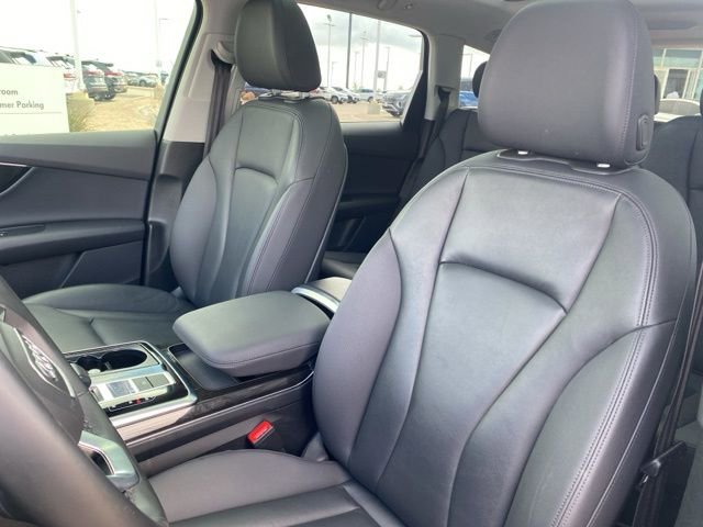 Used 2022 Audi Q7 2.0T Premium w/ Convenience Package image 9