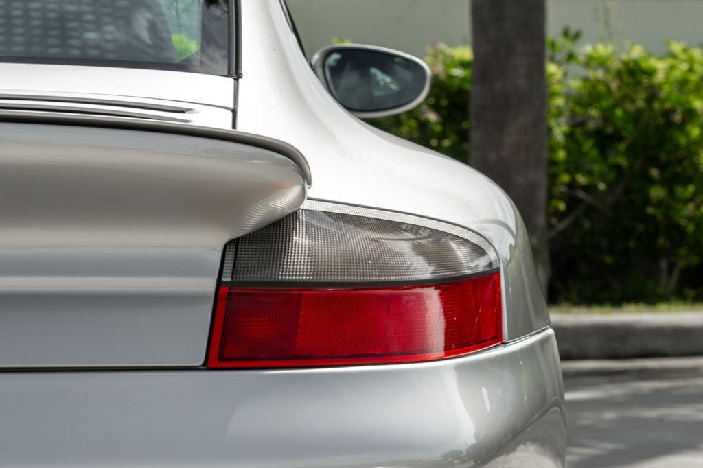 Used 2001 Porsche 911 Turbo AWD/4WD image 17