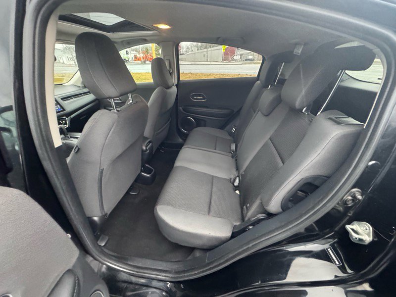 Used 2019 Honda HR-V EX image 10