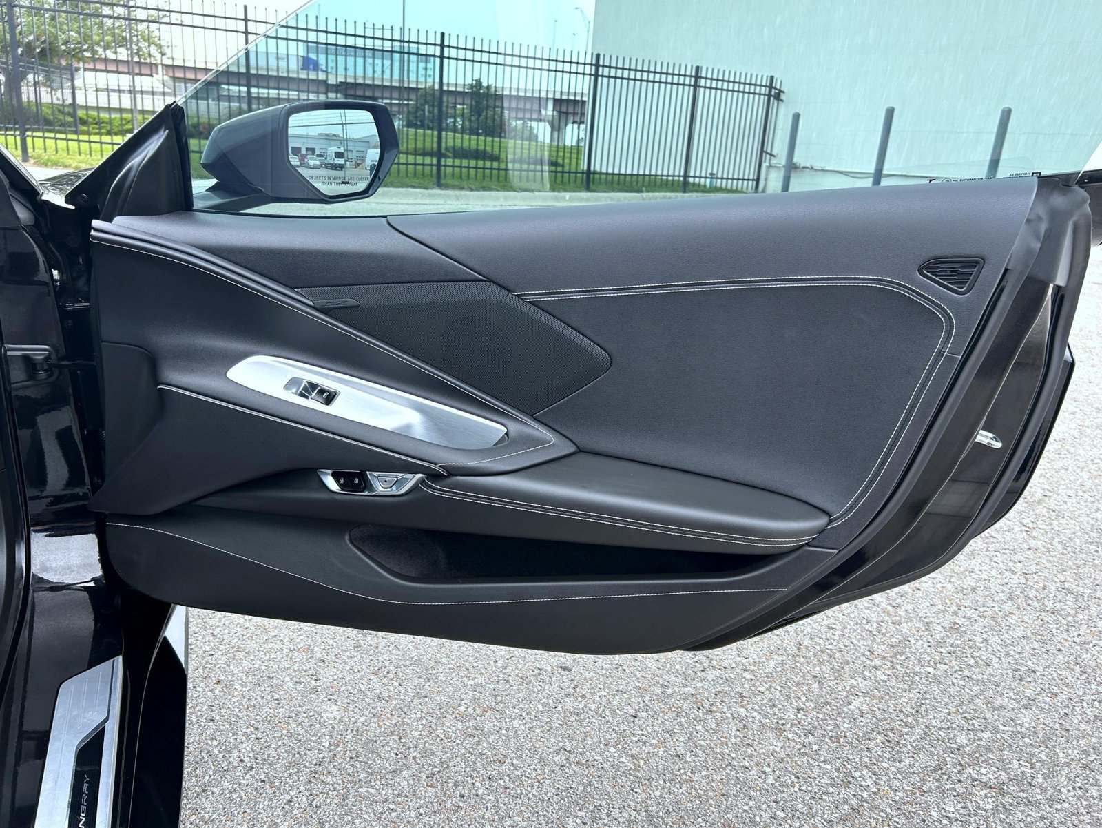 Certified 2022 Chevrolet Corvette Stingray Coupe w/ 1LT RWD image 16