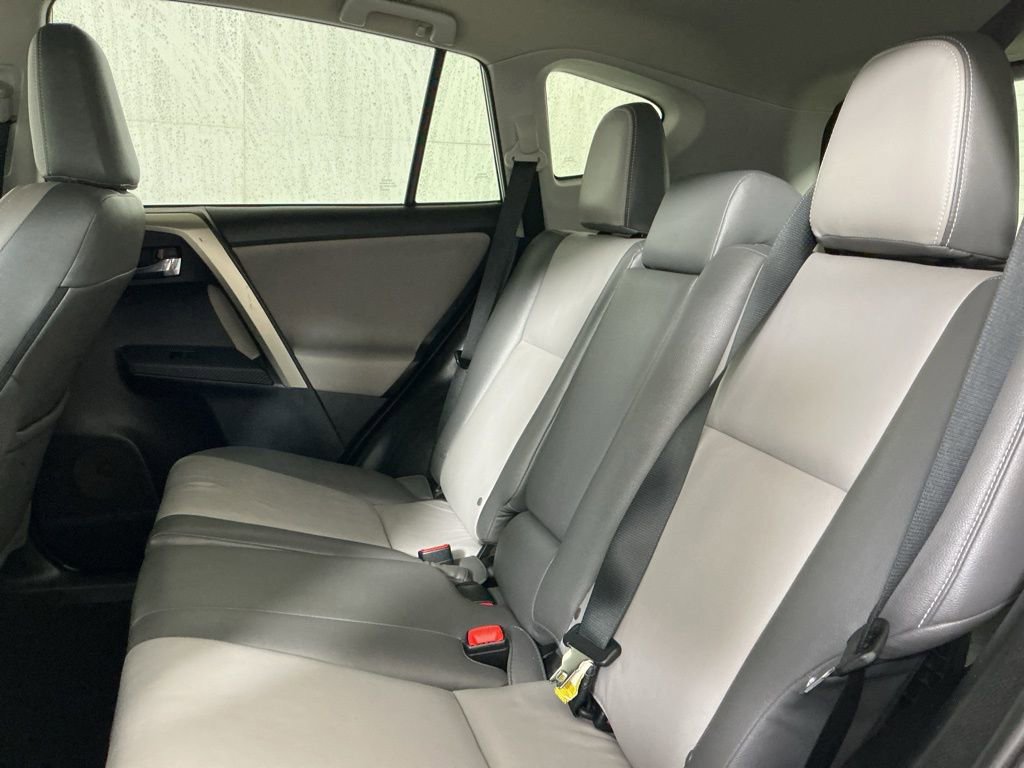 Used 2015 Toyota RAV4 XLE FWD image 26