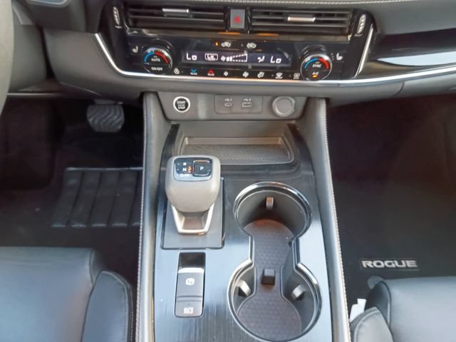 Used 2023 Nissan Rogue SL w/ SL Premium Package FWD image 3