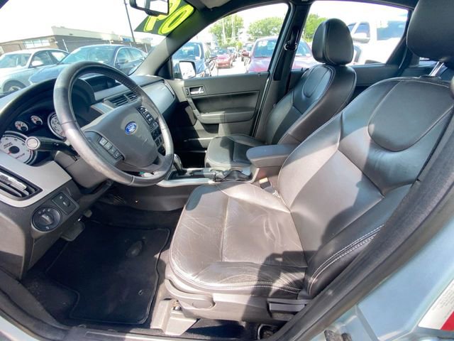 Used 2009 Ford Focus SEL FWD image 16