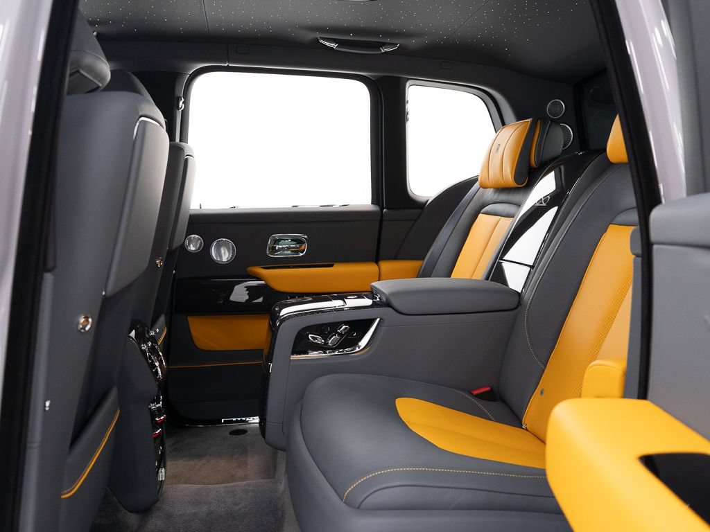 New 2027 Rolls-Royce Cullinan Black Badge AWD/4WD image 26