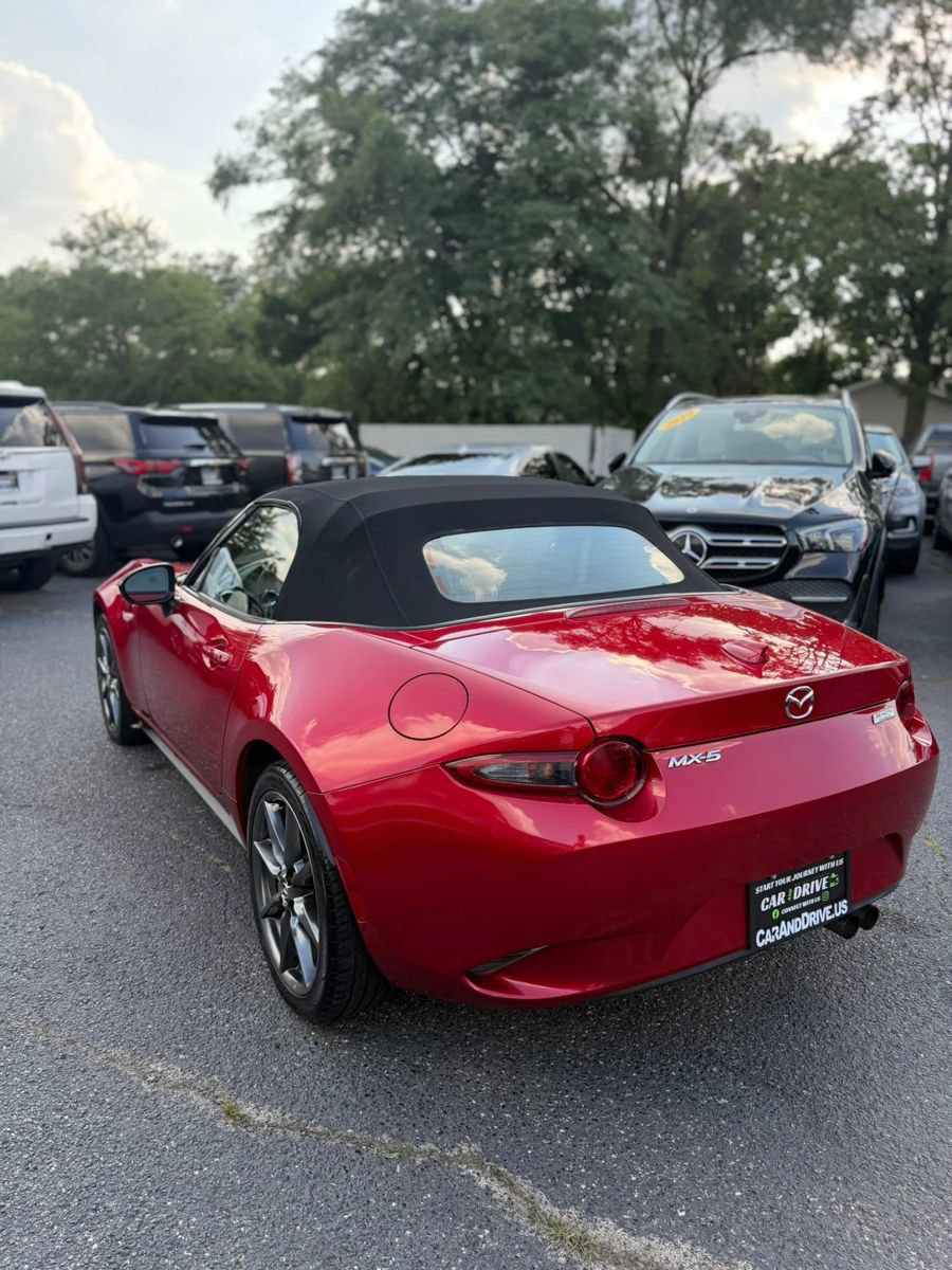 Used 2016 MAZDA MX-5 Miata Grand Touring RWD image 3