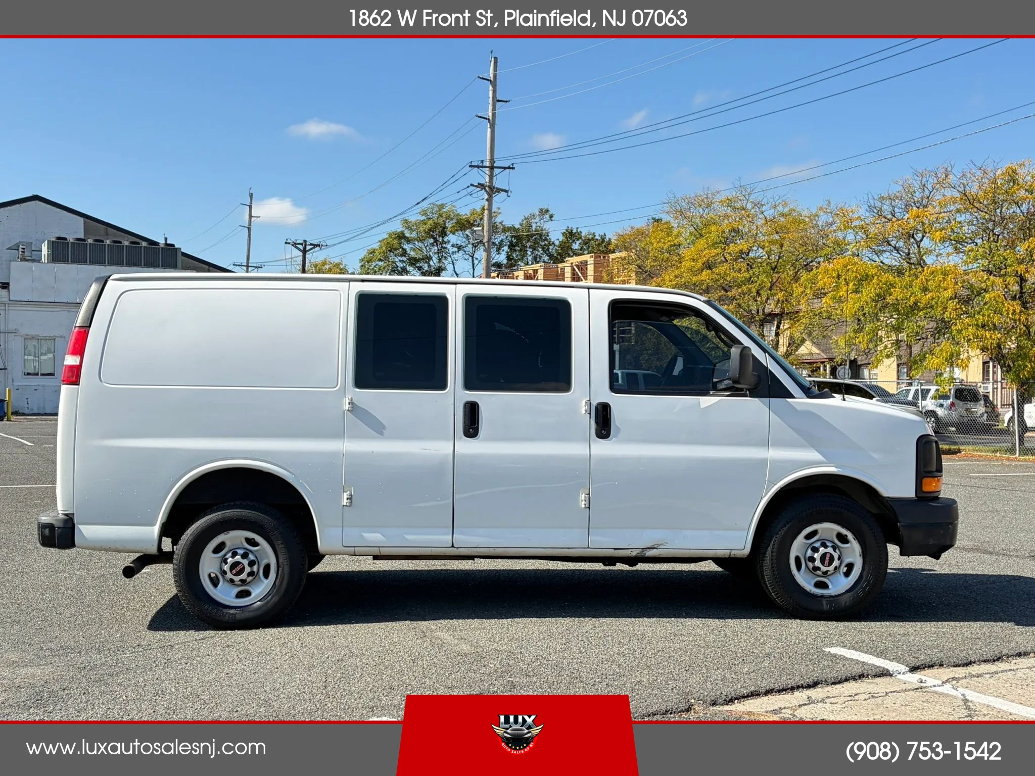 Used 2015 GMC Savana 3500 RWD image 9