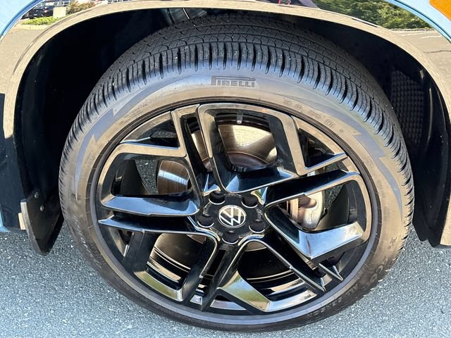 Used 2025 Volkswagen Tiguan SE R-Line AWD/4WD image 7