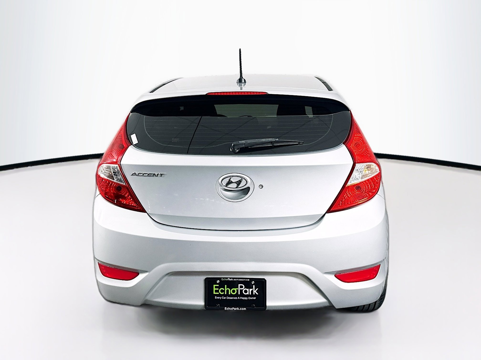 Used 2014 Hyundai Accent SE FWD image 7