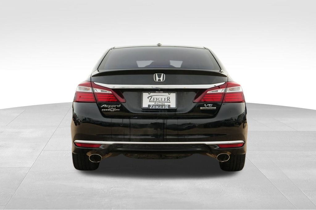 Used 2016 Honda Accord Touring image 6