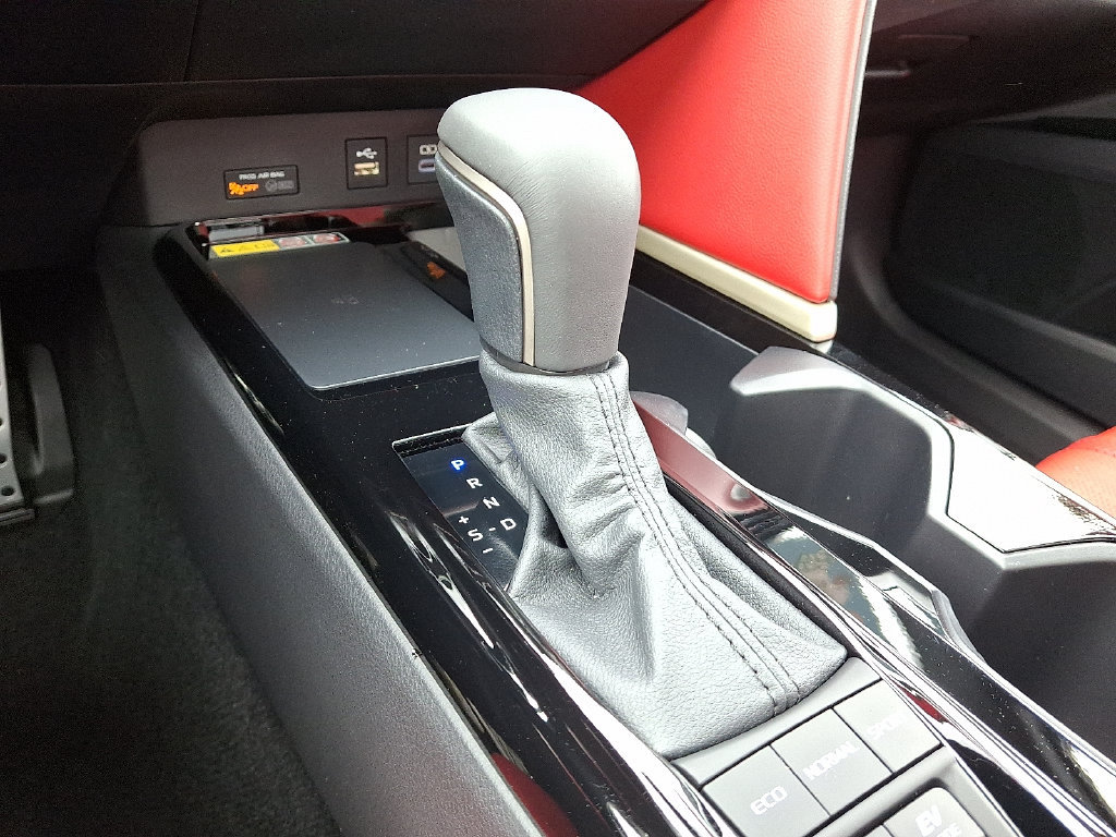 Used 2026 Toyota Camry XSE FWD image 16