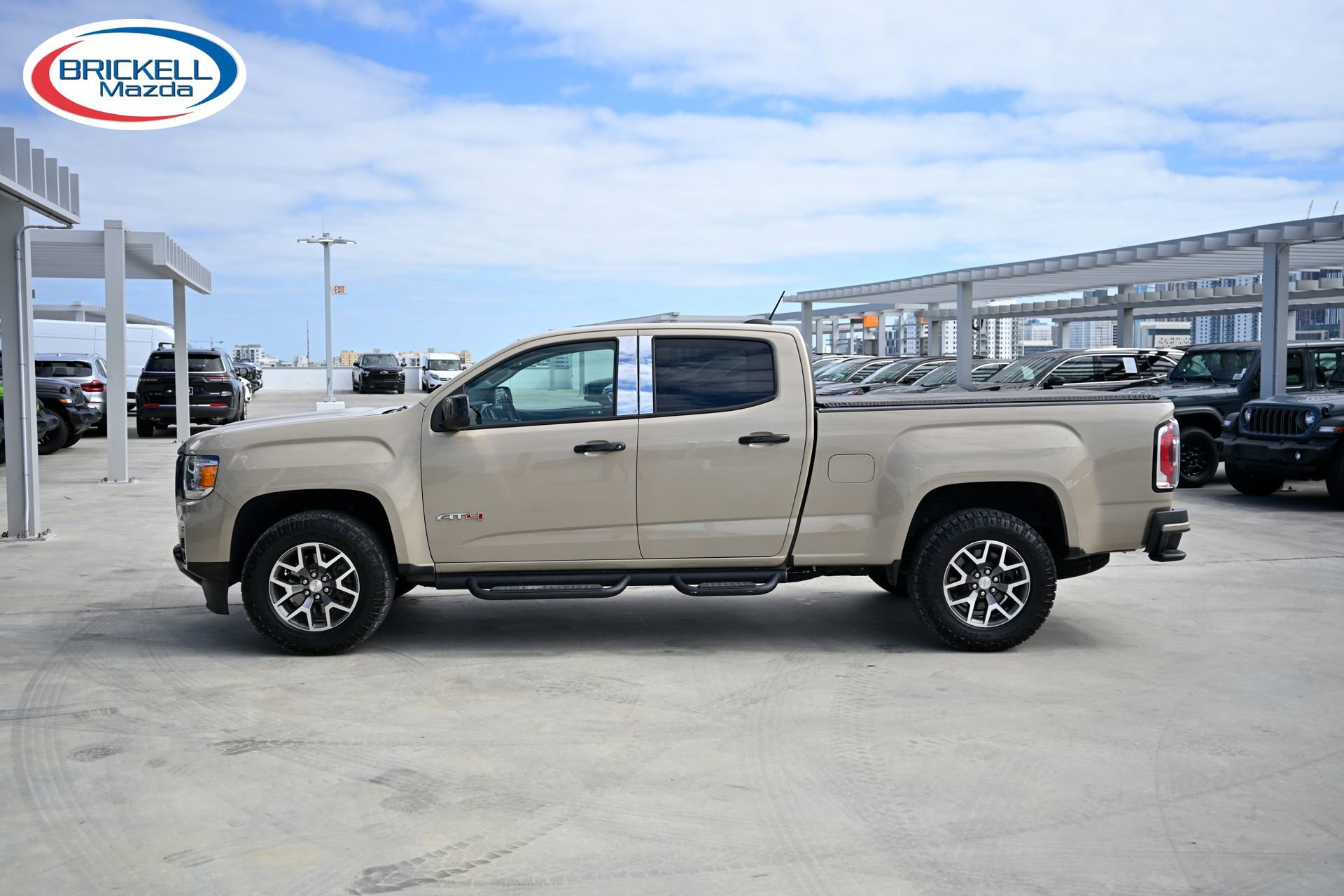 Used 2022 GMC Canyon AT4 image 8