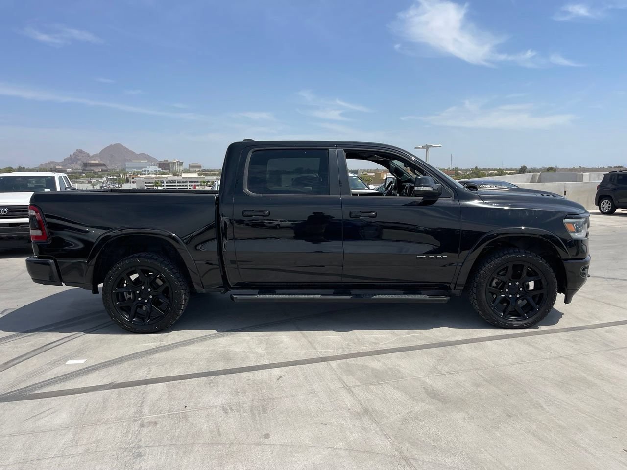 Used 2020 RAM 1500 Laramie AWD/4WD image 3