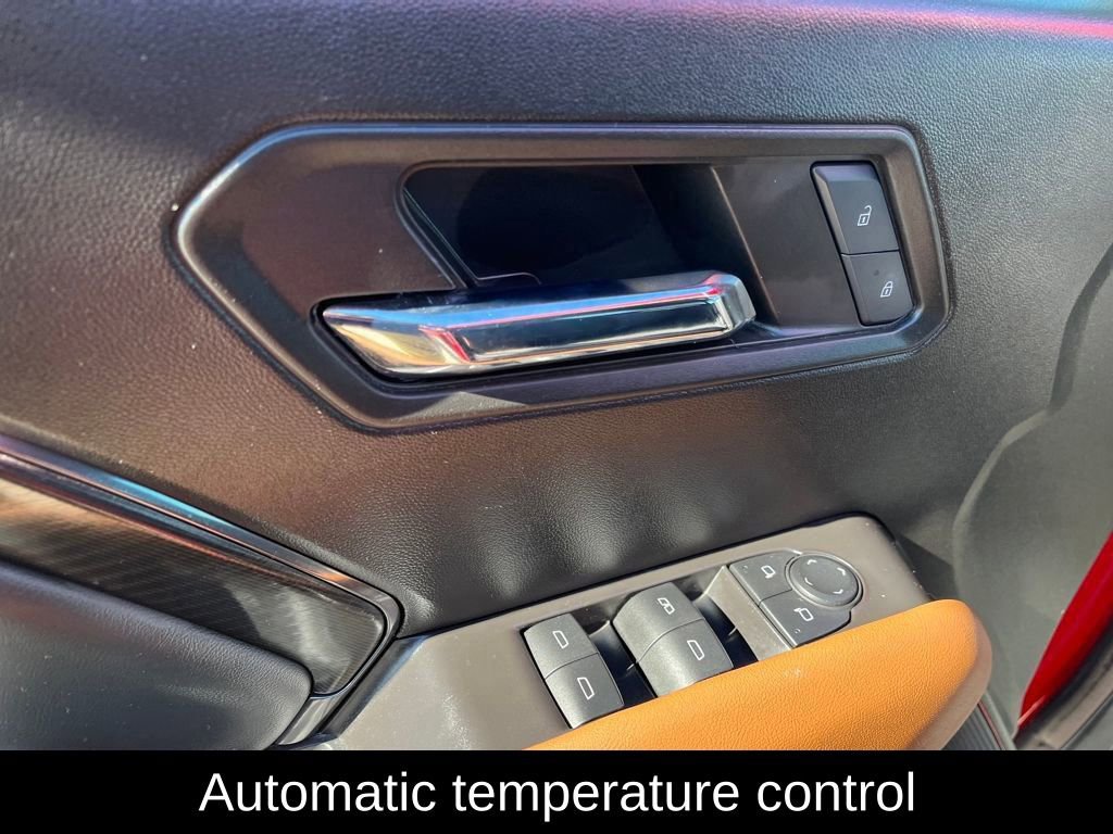 Used 2024 GMC Canyon AT4 w/ Technology Package image 13