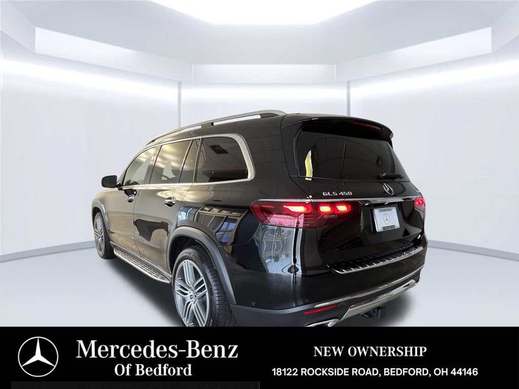Used 2026 Mercedes-Benz GLS 450 4MATIC image 3