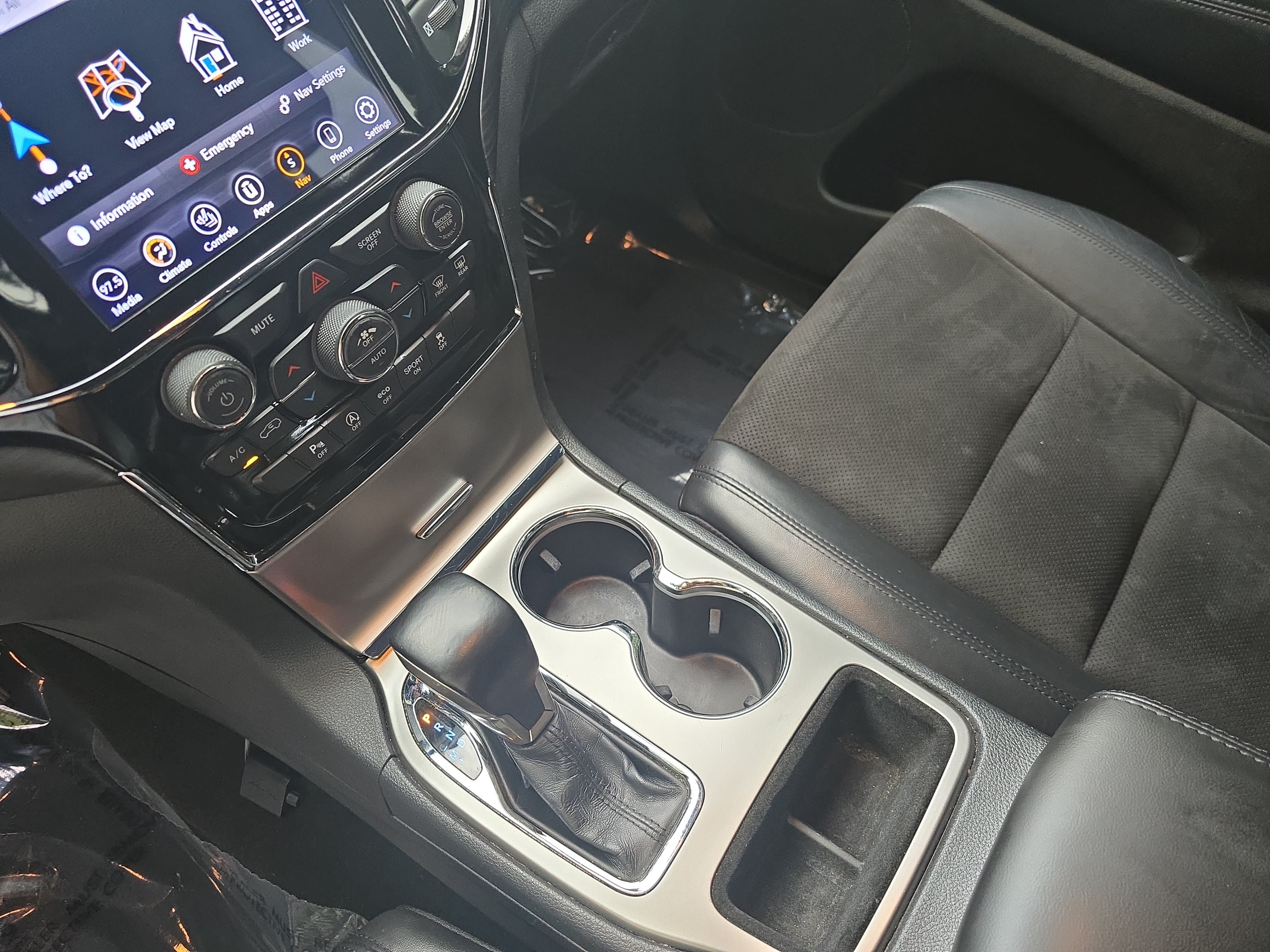 Used 2020 Jeep Grand Cherokee Altitude AWD/4WD image 26