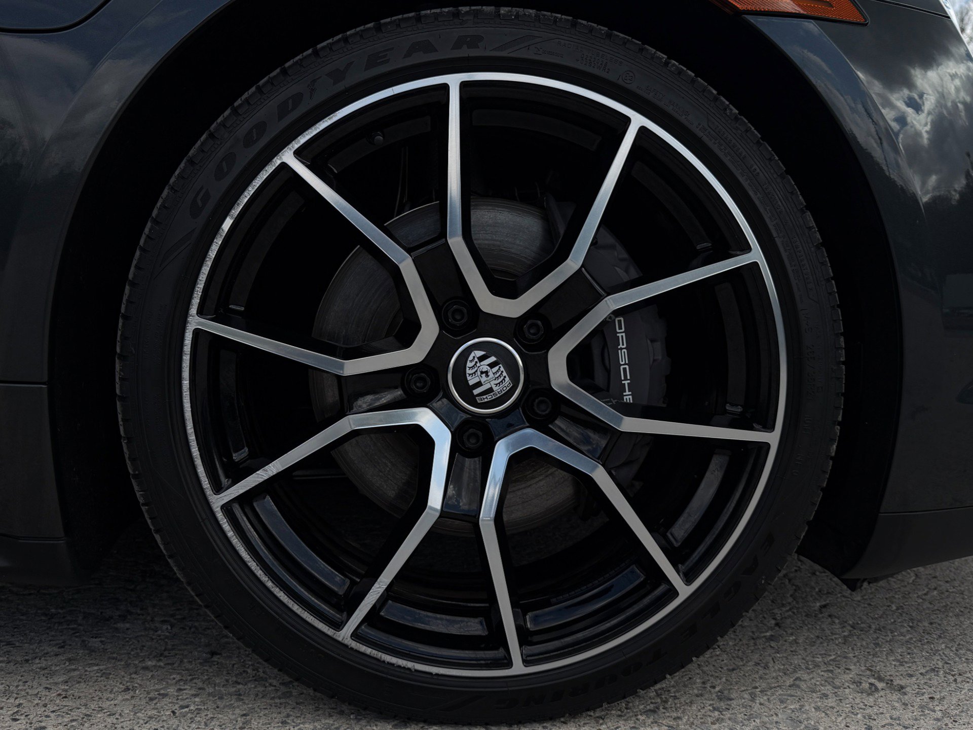 Used 2022 Porsche Taycan image 54