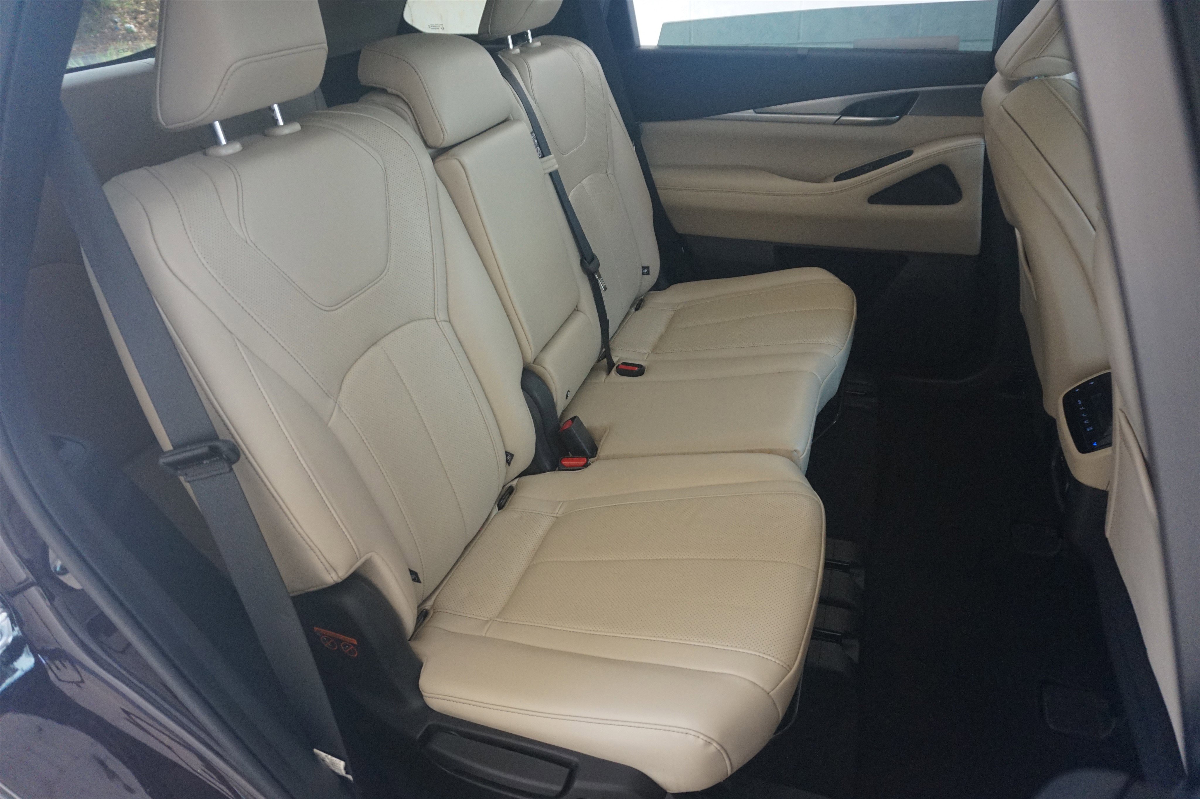 Used 2022 INFINITI QX60 Luxe w/ Cargo Package image 24