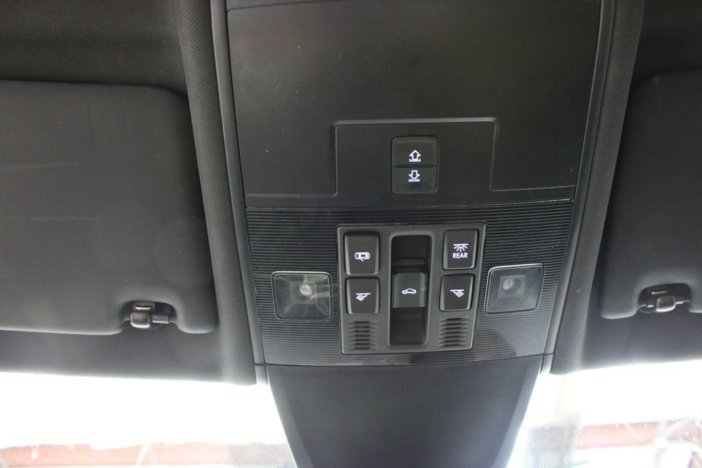 Used 2023 Volkswagen Tiguan SE R-Line FWD image 28