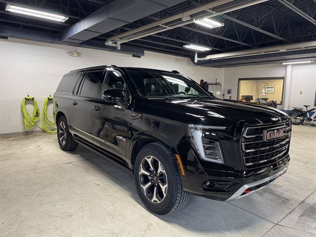 Certified 2025 GMC Yukon XL AT4 Ultimate AWD/4WD image 3